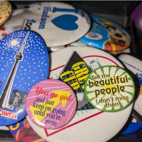 Random Vintage Pushback Pins 1960s to 2000s Funny Snarky Button 0.91lb R… - Picture 2 of 4